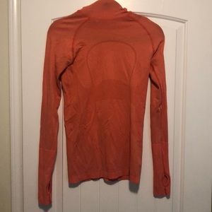 Lululemon long sleeve turtleneck